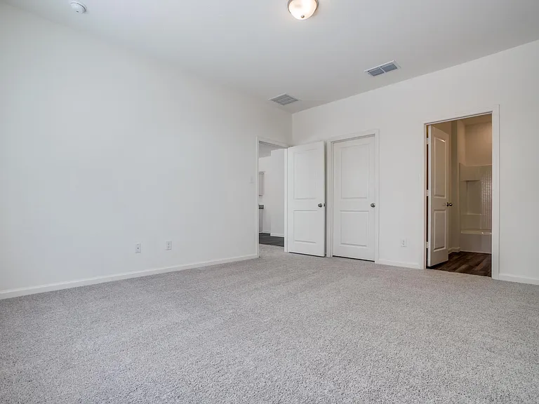 2621 Silver Leaf Ln — Photo 15