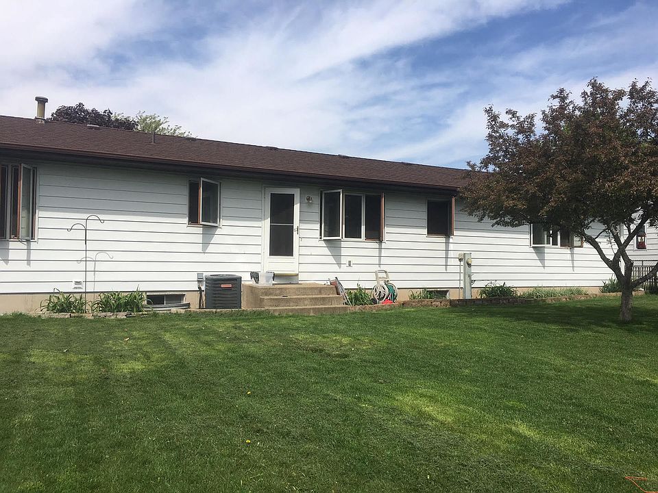 2nd image of 934 Krpan Dr