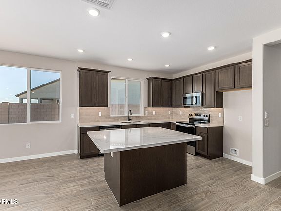 2nd image of 1277 E Ridgerock Loop