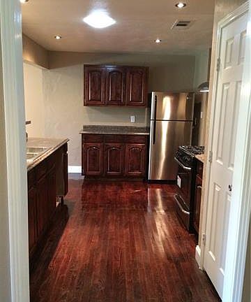 5th image of 4713 Selkirk Dr