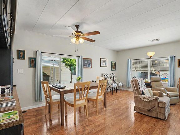 3rd image of 11949 Riverside Dr Spc 114
