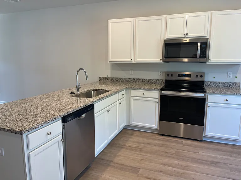 223 Harding Ln — Photo 11
