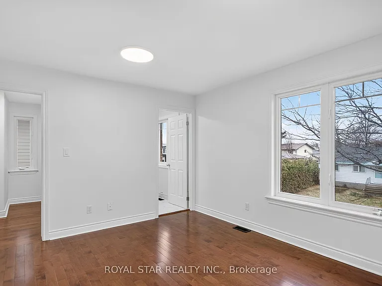 1448 Queensdale Ave — Photo 24