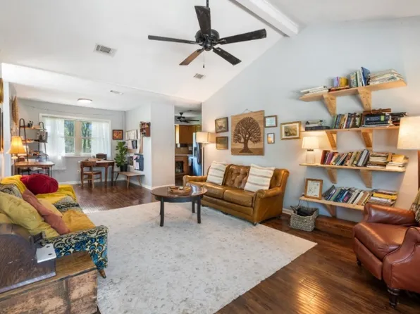 5320 Old Spanish Trl, Bryan, TX 77807