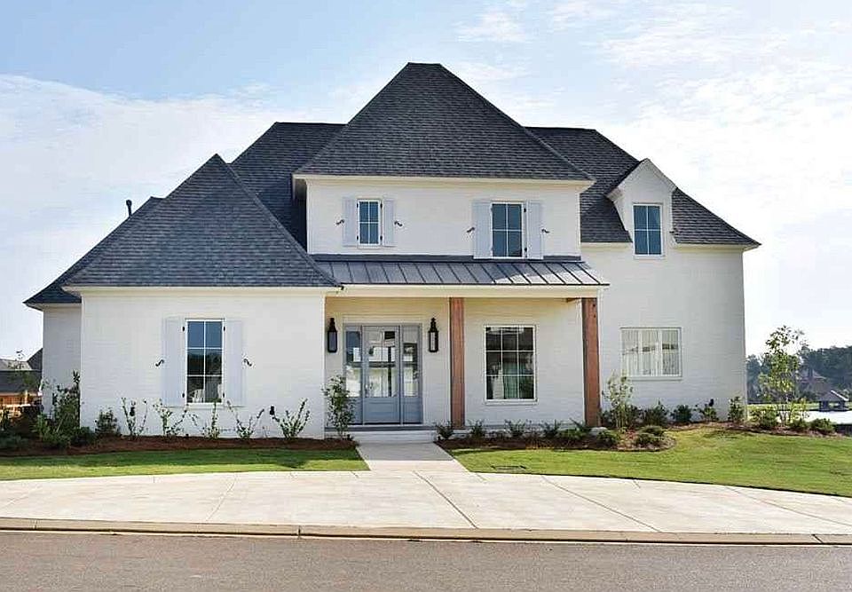 1st image of 321 Lake Village Dr