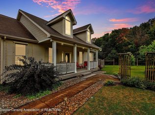 1407 W Dansville Rd, Mason, MI 48854