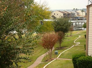 203F Lakeview Ter, Montgomery, TX 77356