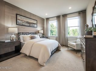 54 Edmund Way, Middletown, NJ 07748