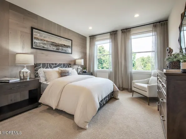 16 Boeckel Court, Middletown, NJ 07748