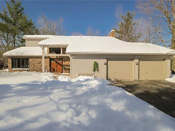 3rd image of 5109 Muirfield Dr