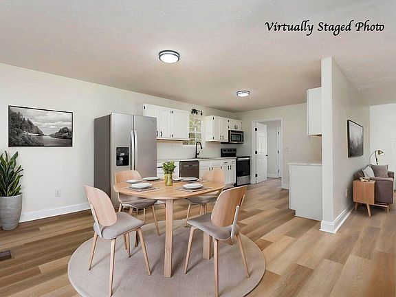 3rd image of 930 Garrison Rd