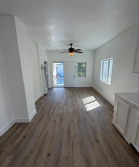 1436 E 22nd St #1438 — Photo 3