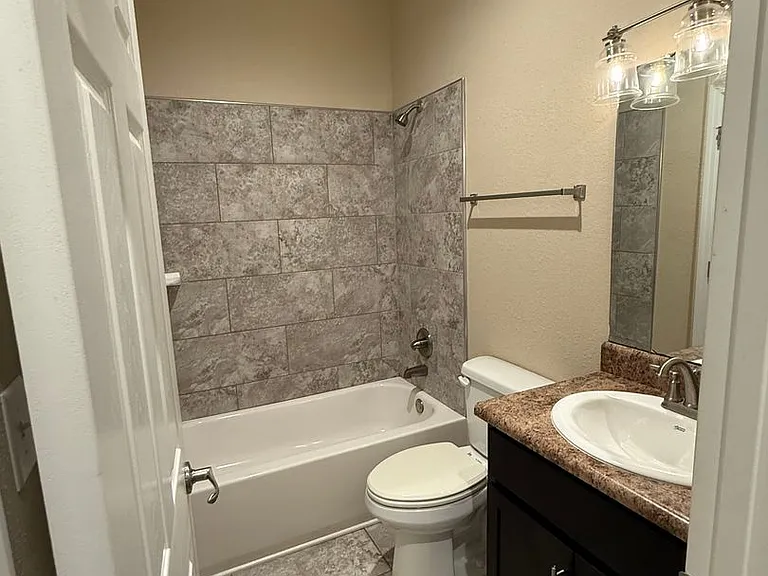 2316 Speedway Blvd — Photo 24