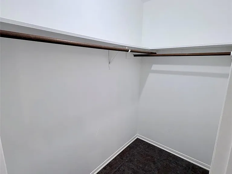 2306 Rushbrook Dr — Photo 21