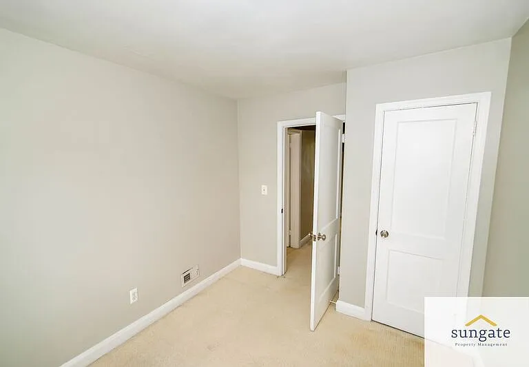 8616 Pleasant Plains Rd — Photo 12