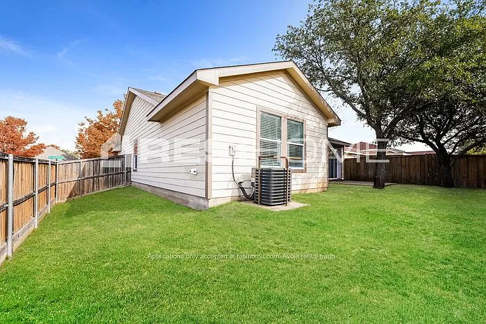 2968 Saint Bernard Dr — Photo 13