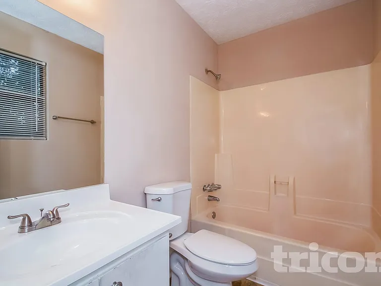 3341 Goldenchain Dr — Photo 18