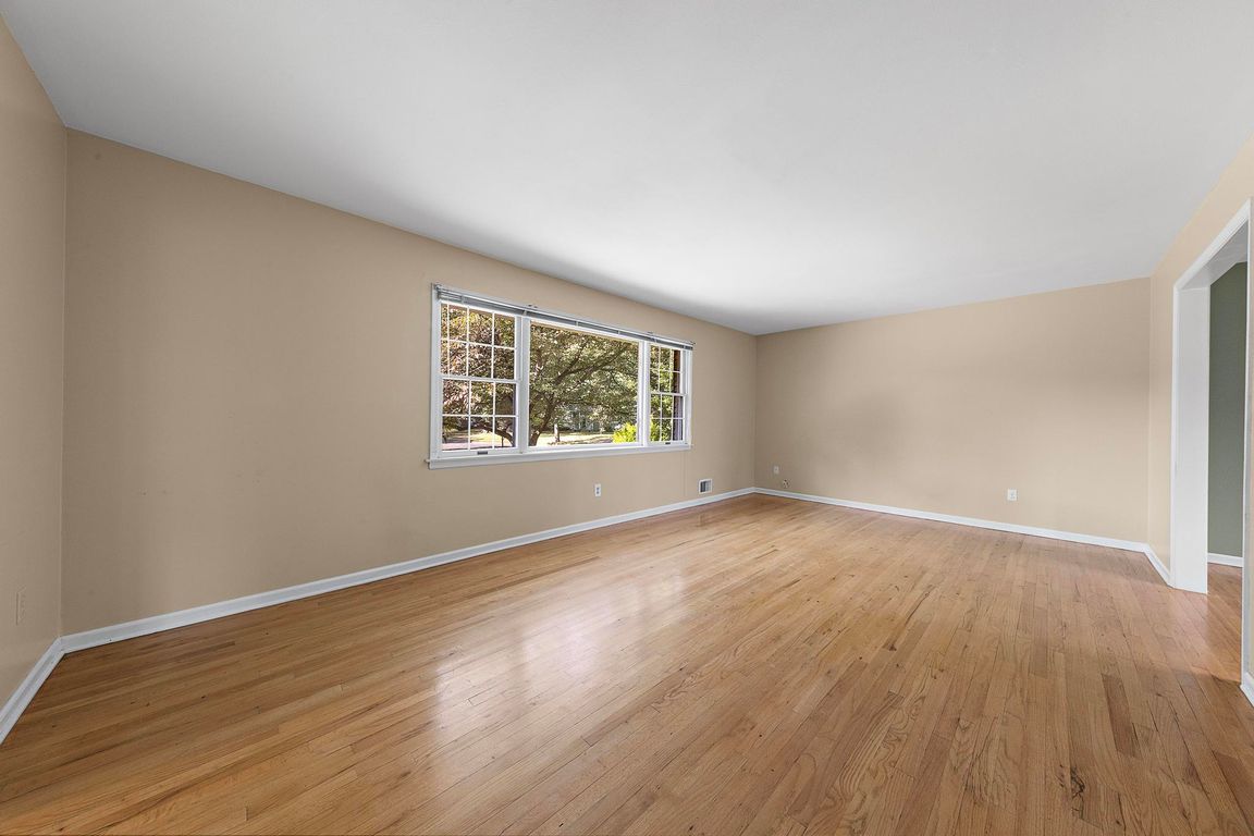 next background image