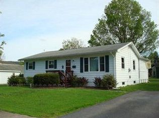 30 Berry St, Norwich, NY 13815