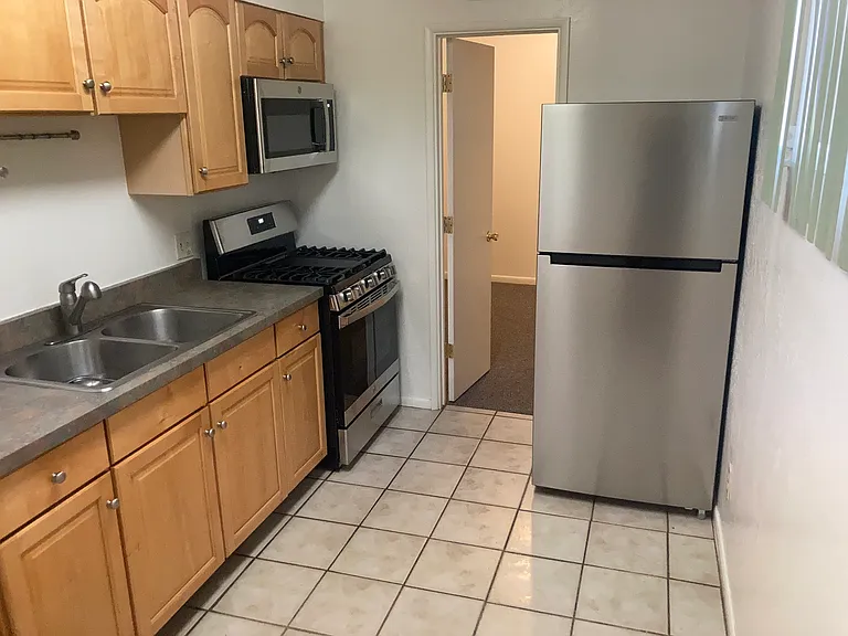 1713 E Arrowhead Ave #A — Photo 20