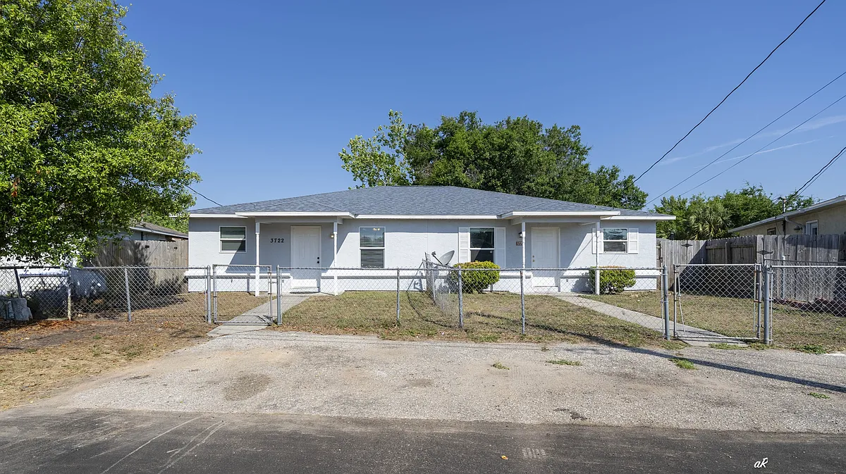 Building Photo - 3722 Burnham Way