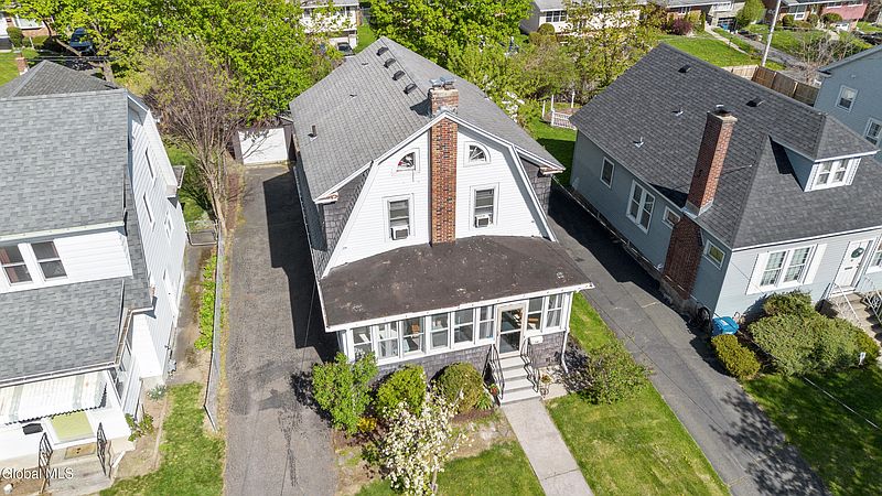 4th image of 34 Marwill Street