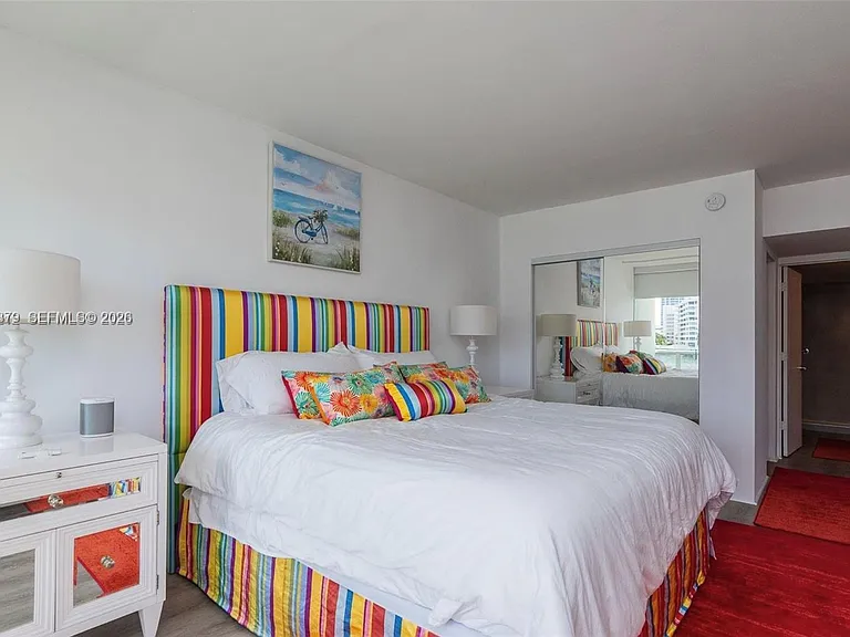 900 Bay Dr #224 — Photo 17