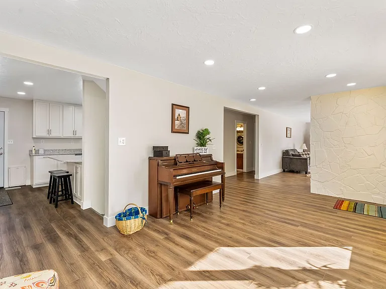 1471 Country Home Ln — Photo 22