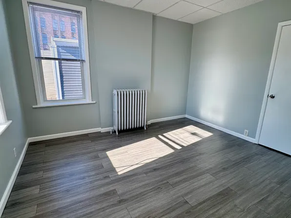 511 40th Street image 4 of 9