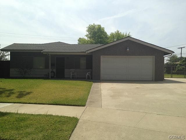 1st image of 1605 N Madera Ave