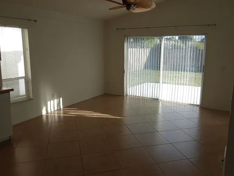9636 Tavernier Dr — Photo 16