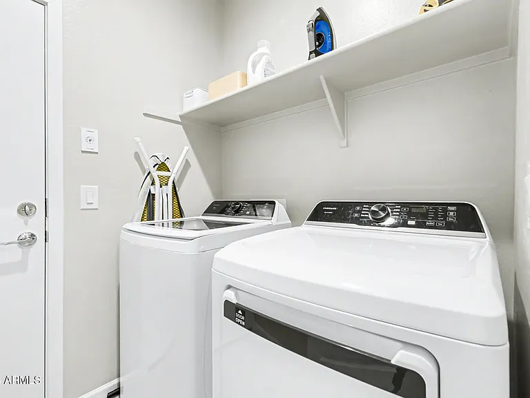 15634 W Winslow Ave — Photo 34