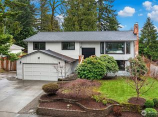 10017 NE 202nd St, Bothell, WA 98011