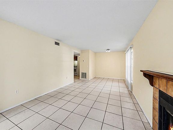 4th image of 14319 Hanging Moss Cir APT 101