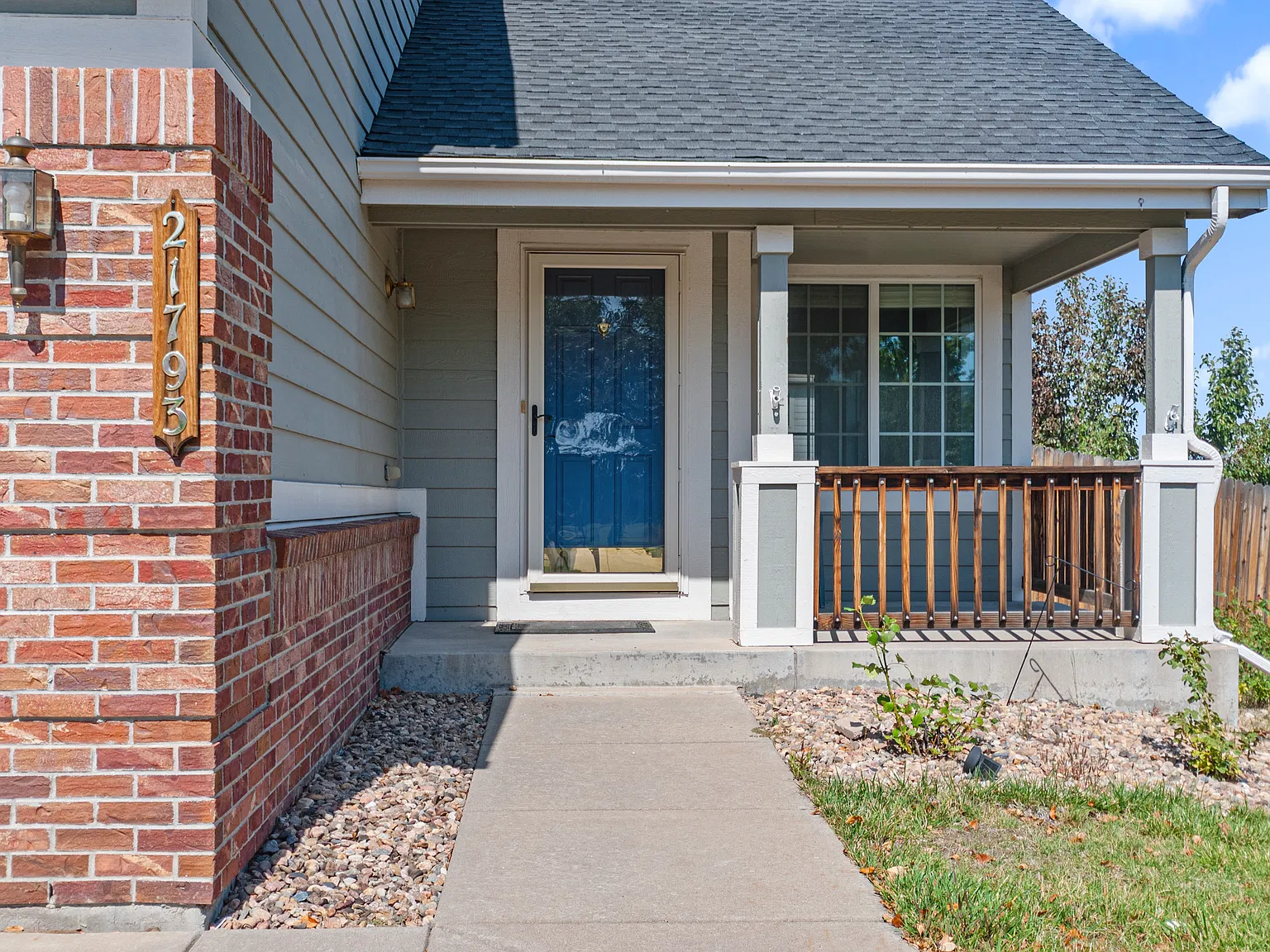 3 bed, 2079 sqft, $2,900 — Photo 3