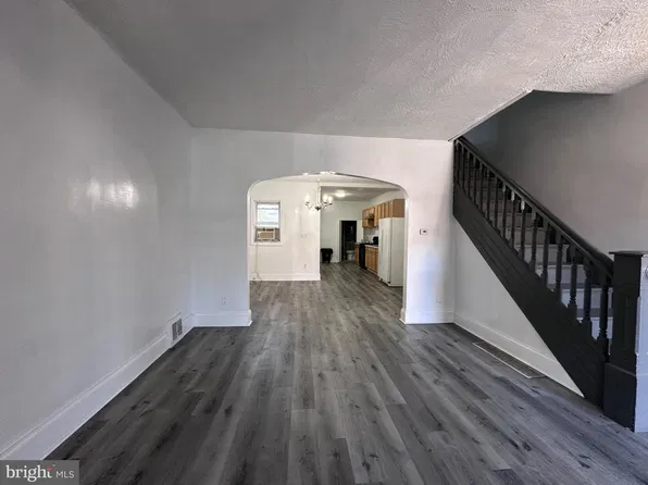 2224 S 63rd St, Philadelphia, PA 19142