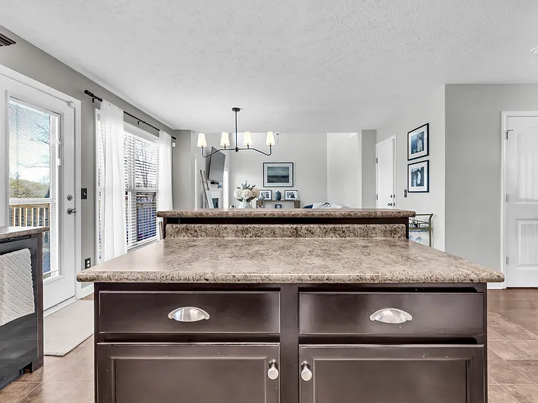 3460 Oak Creek Dr — Photo 24