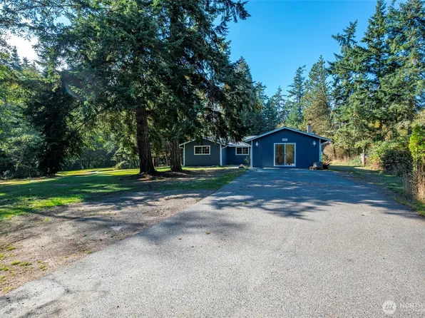 880 Quail Lane, Oak Harbor, WA 98277