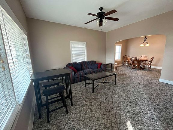 3rd image of 223 S 10th St