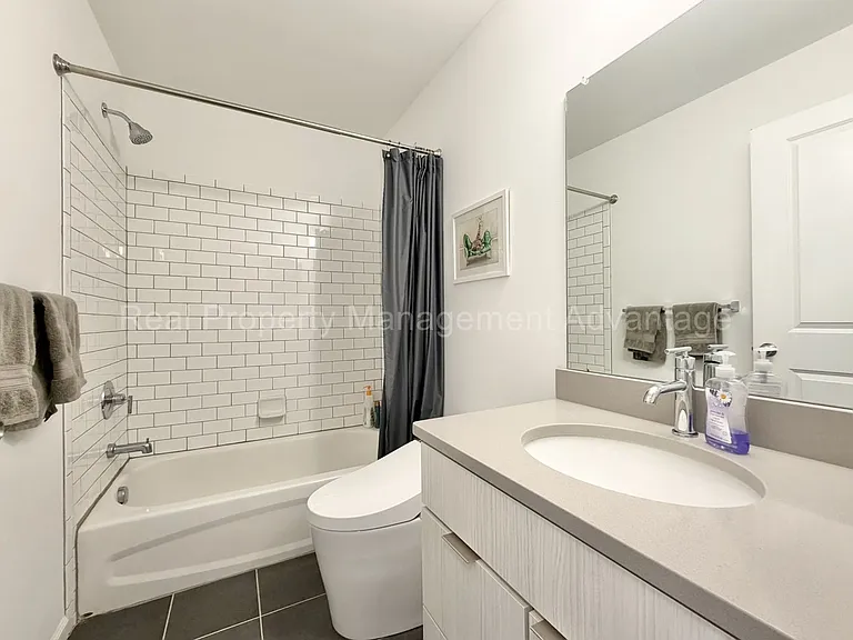 547 Parkside Way — Photo 21