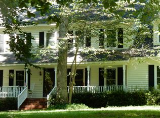 104 Springbrook Pl, Cary, NC 27518