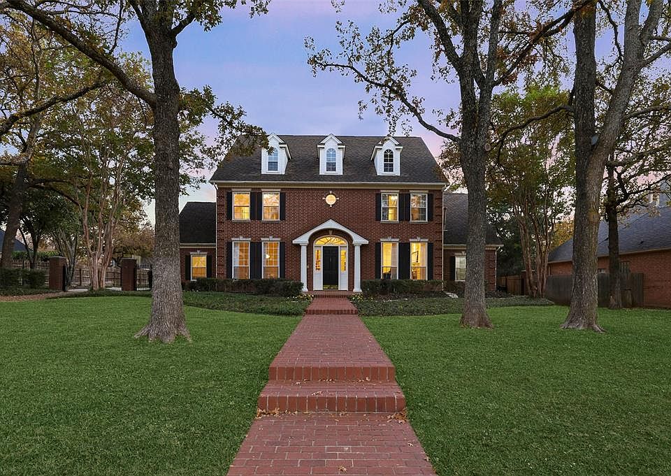1st image of 503 Vicksburg Way