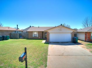 12412 SW 6th St, Yukon, OK 73099