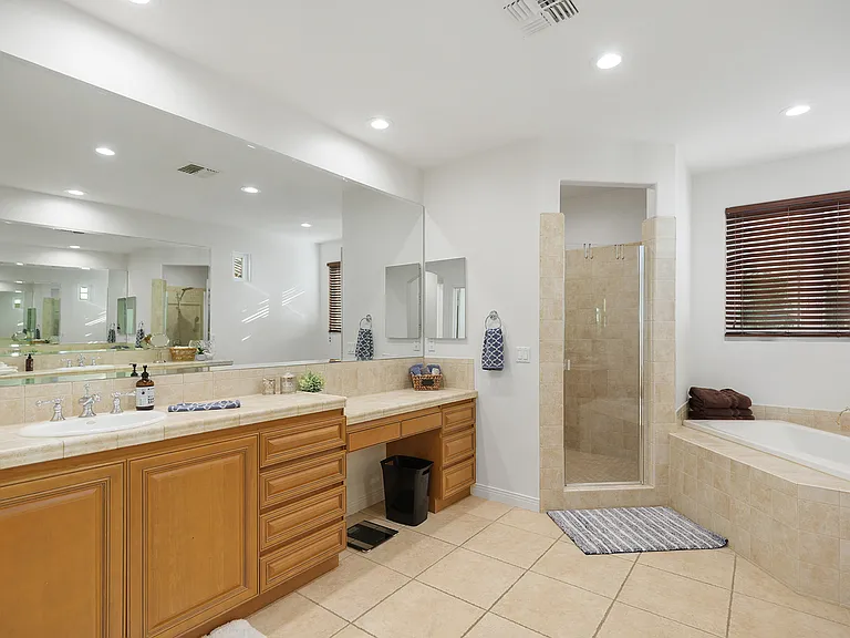 56408 Palms Dr — Photo 24