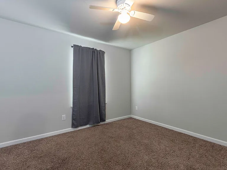 102 Border Ct — Photo 12