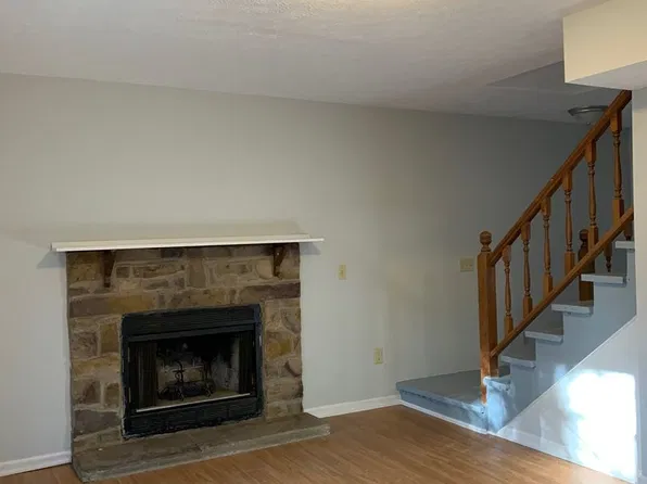 1910A Fletcher Ave, Radford, VA 24141