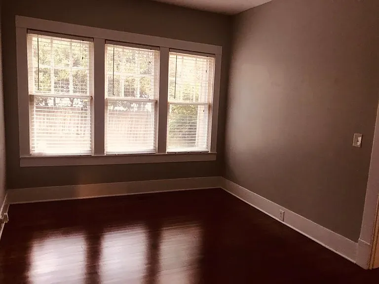 1337 Linden Pl — Photo 8
