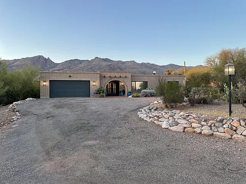 5731 N Camino Del Conde Photo 1