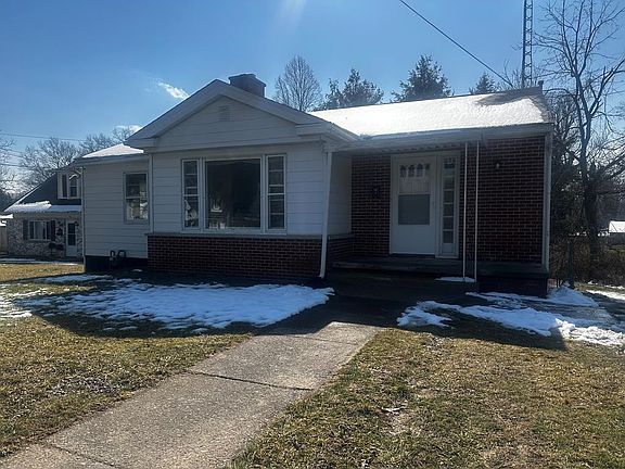 2nd image of 236 Mercer St