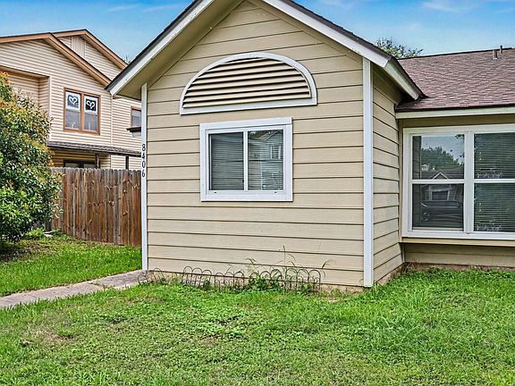 4th image of 8406 Forest Ridge Dr
